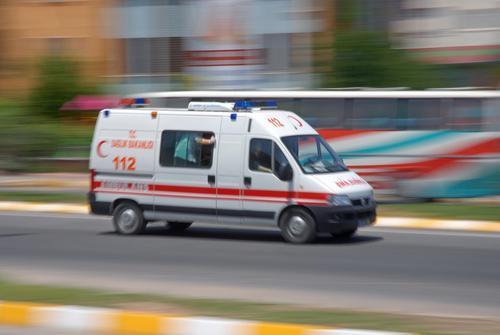 Не менее двадцати человек пострадали при опрокидывании пассажирского автобуса в Турции