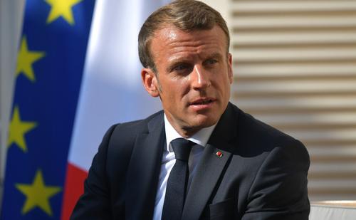 Президент Франции Макрон: вернуть Россию и Украину за стол переговоров возможно 