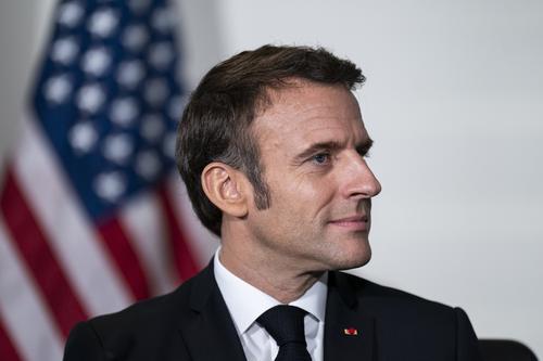 Президент Франции Макрон заявил о необходимости избегать «любой неконтролируемой эскалации» в противостоянии на Украине 