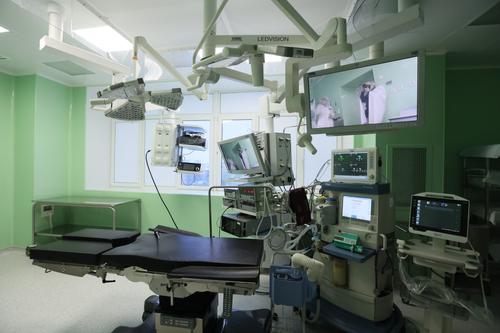 В областной больнице Челябинска открыли новый оперблок