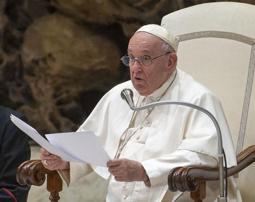 Папа Римский заявил, что его слова о русских, чеченцах и бурятах «извратили»