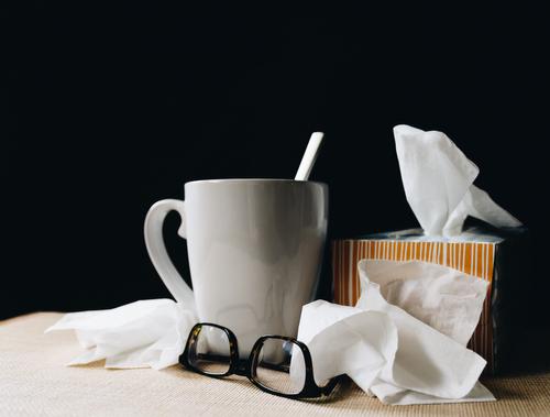 Пора вспомнить про маски и чай с лимоном: в России резкий скачок заболеваемости гриппом
