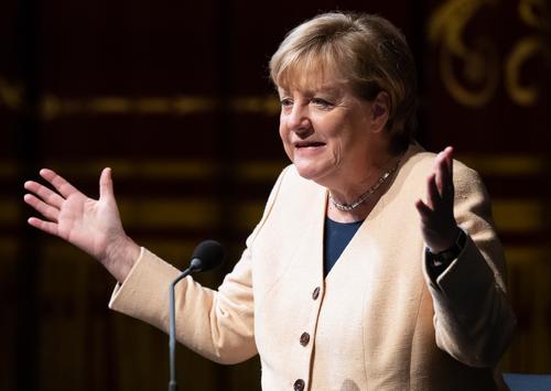 Экс-канцлер Германии Меркель: конфликт на Украине завершится переговорами