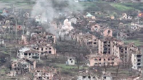 Киев пошёл на массовую гибель своих военных под Бахмутом