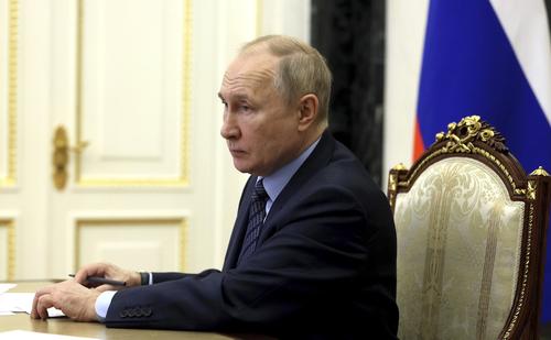 Путин пообещал как можно скорее разобраться с нехваткой экипировки для военных в зоне спецоперации