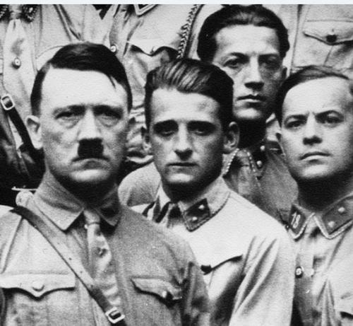 Политолог Брутер: «В 1938 году Адольф Гитлер тоже стал человеком года»