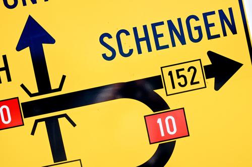 Франс Пресс: заявки Румынии и Болгарии на вступление в Шенгенскую зону отклонены
