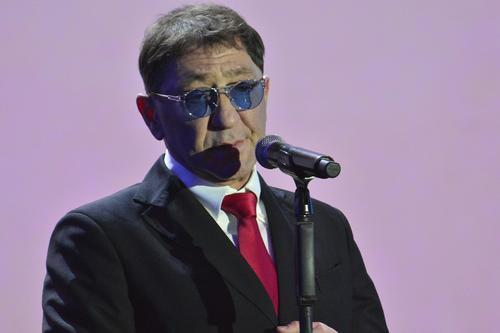 Адвокат Хейфец сообщил, что певец Лепс выплатил компенсацию мужчине, с которым подрался в Петербурге