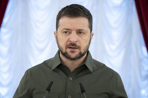 Экс-депутат Рады Кива предрек, что в будущем Зеленский, как и Саакашвили, сядет в тюрьму, если главе Украины «повезет»