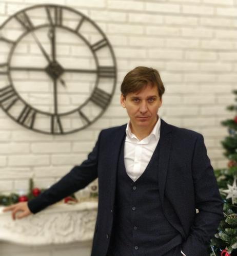 Актер Юрий Батурин: Жду, что в Новом году закончатся боевые действия, конечно, нашей победой