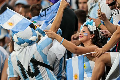 Власти Аргентины объявили 20 декабря выходным, чтобы граждане могли встретить сборную после победы на ЧМ-2022