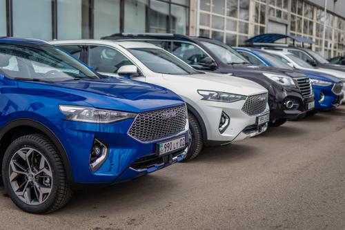 Глава ФТС России Булавин заявил, что в страну увеличился импорт автомобилей и спецтехники из КНР почти на 50% 