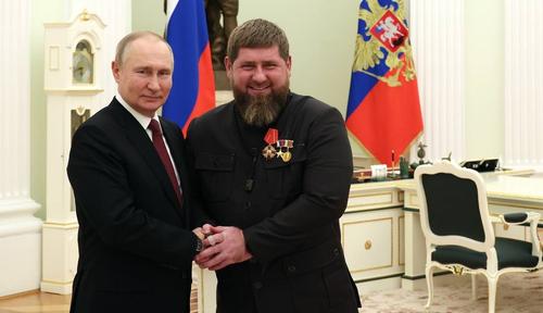 Глава Чечни Кадыров сообщил, что президент Путин вручил ему орден Александра Невского