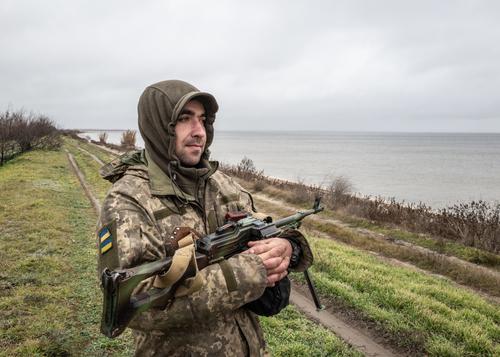 Офицер НМ ЛНР Марочко: Киев перебрасывает спецподразделения в район Артемовска