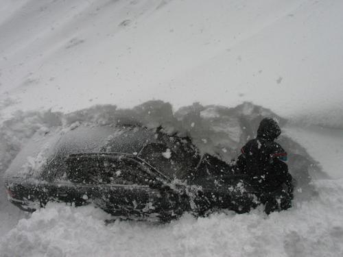 Глава округа Эри на западе штата Нью-Йорк сообщил о 25 погибших в результате зимней бури