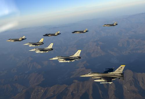OhmyNews: Южная Корея по ложной тревоге подняла в воздух военную технику