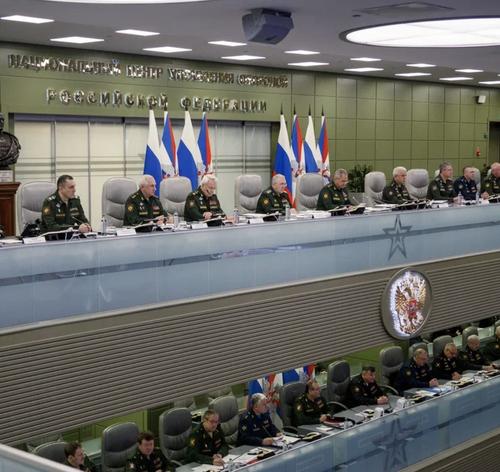 Шойгу провел итоговое селекторное совещание с руководящим составом Вооруженных Сил РФ