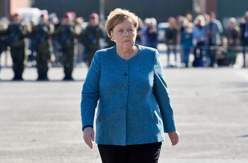 Меркель заявила, что реакция Запада на воссоединение Крыма с Россией была недостаточно жесткой и быстрой