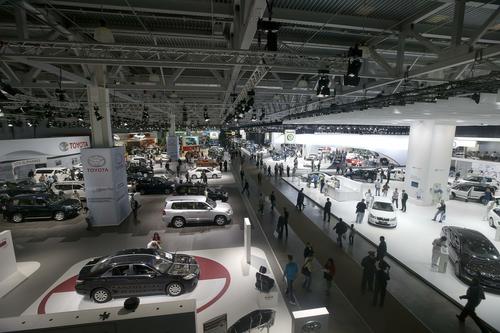 Глава Минпромторга Мантуров: производство автомобилей в России по итогам 2022 года достигнет более 600 тысяч единиц   