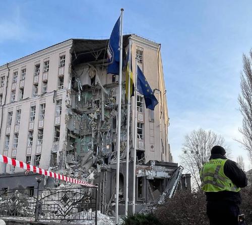 Политолог Марков: впервые Россия нанесла удар по гостинице в Киеве, где живут иностранные военные и политические советники