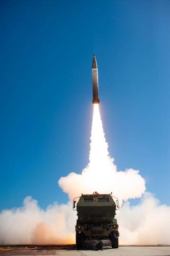 США создали высокоточную ракету сухопутного базирования с дальностью действия, превышающей 500 км 