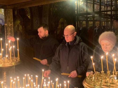 Пушилин рассказал, что они с Кириенко по просьбе раненного в Макеевке солдата поставили в храме свечи в память о погибших 1 января