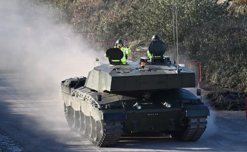 Sky News: Великобритания впервые с начала украинского конфликта рассматривает возможность поставки Киеву танков Challenger 2