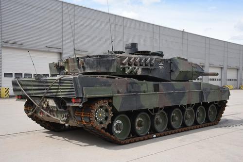 Польша готова отдать Украине лишь несколько танков Leopard в качестве символической поддержки