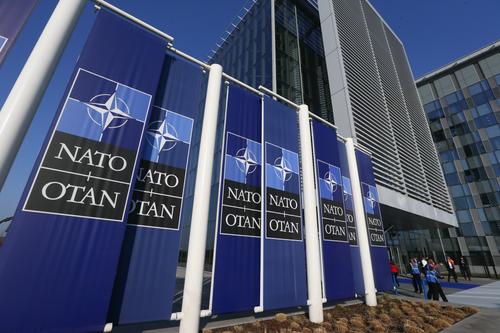 Французский политик Филиппо: ЕС и НАТО подписали гиперагрессивное соглашение против РФ и планируют начать мировую войну