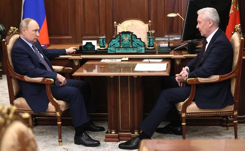 Песков: о возможной встрече Путина и Собянина будет сообщено своевременно 