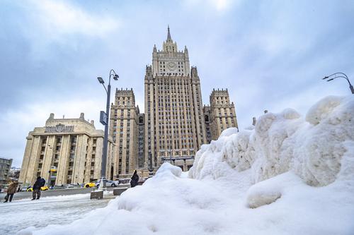 МИД России: враждебные действия и агрессивная риторика официальных лиц Великобритании не останутся без адекватного ответа