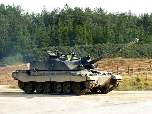 Военный эксперт Коротченко о танках Challenger 2: «Любой танк - это серьезное оружие»