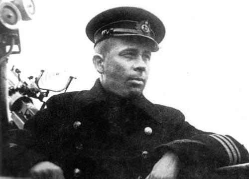 Готовый к подвигу Александр Маринеско получил Героя Советского Союза только в 1990 году