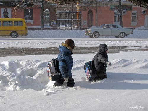 В школах Хабаровского края скорректируют работу из-за морозов
