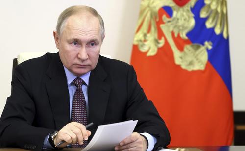 Путин в пятницу проведет оперативное совещание с членами Совбеза РФ