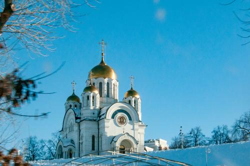 Патриарх Кирилл заявил, что каждый православный приход должен помогать участникам CВО