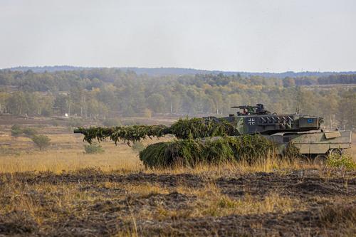 Эксперт Ивашов: Германия отказалась поставлять Leopard Украине, так как выгоду получат США