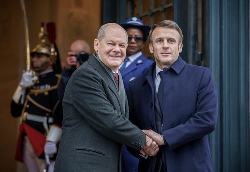 Макрон: Франция и Германия должны способствовать тому, чтобы ЕС стал самостоятельной геополитической державой 