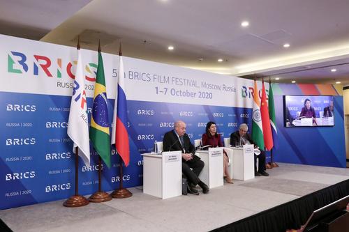 Посол ЮАР в Москве Макетука: 6 стран подали заявки на вступление в БРИКС, критерии расширения союза разрабатываются