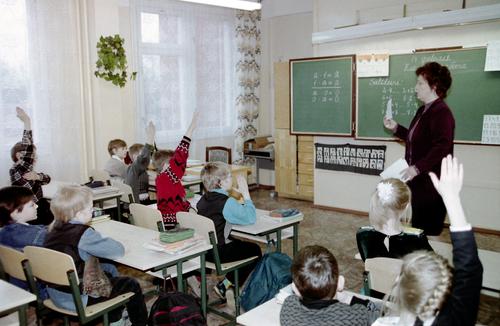 Вице-спикер Госдумы Чернышов: «Час мужества» в школах будет повествовать о героях РФ