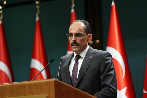Официальный представитель президента Турции Калын решительно осудил сожжение Корана в Нидерландах