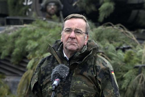Министр обороны Германии Писториус заявил, что не понимает тех, кто радуется отправке танков Украине