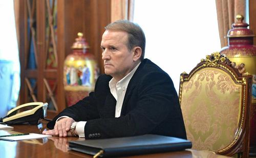 Медведчук: Зеленский бросил Украину на поле боевых действий и должен ответить за это