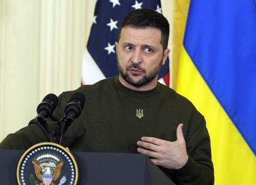 Аналитик Сергей Марков: США унижают президента Украины Зеленского, организуя обыски у его политического отца Коломойского