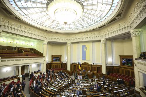 Депутат Рады Железняк заявил, что военное положение и мобилизацию на Украине в ближайшее время продлят