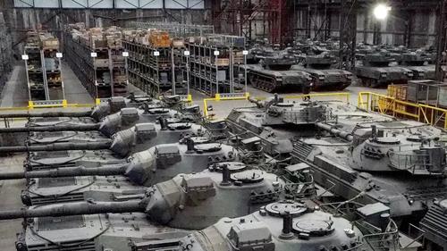В Европе наметился раскол из-за поставок танков Украине