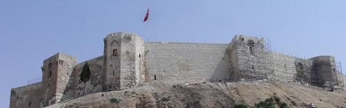 Землетрясение силой 7,7 балла в Турции разрушило исторический замок Газиантеп