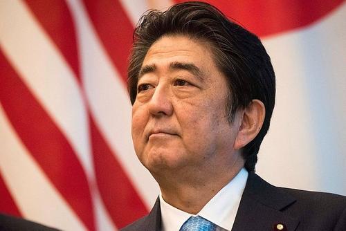 В Японии после смерти Синдзо Абэ опубликовали нелицеприятные мемуары