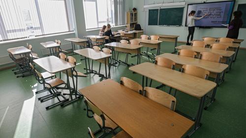 Хабаровскую учительницу заподозрили в нарушении прав детей