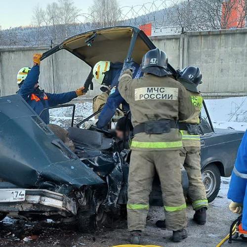 В Челябинской области на объездной дороге в аварии пострадали четыре человека